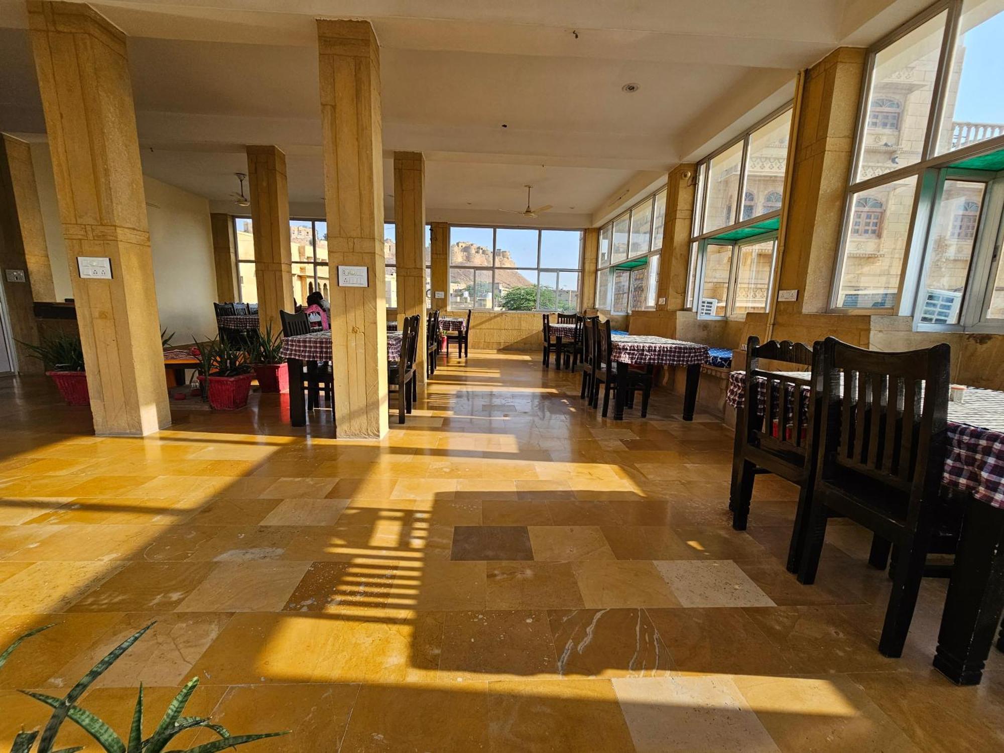 Hotel Royal Haveli Džaisalmér Exteriér fotografie