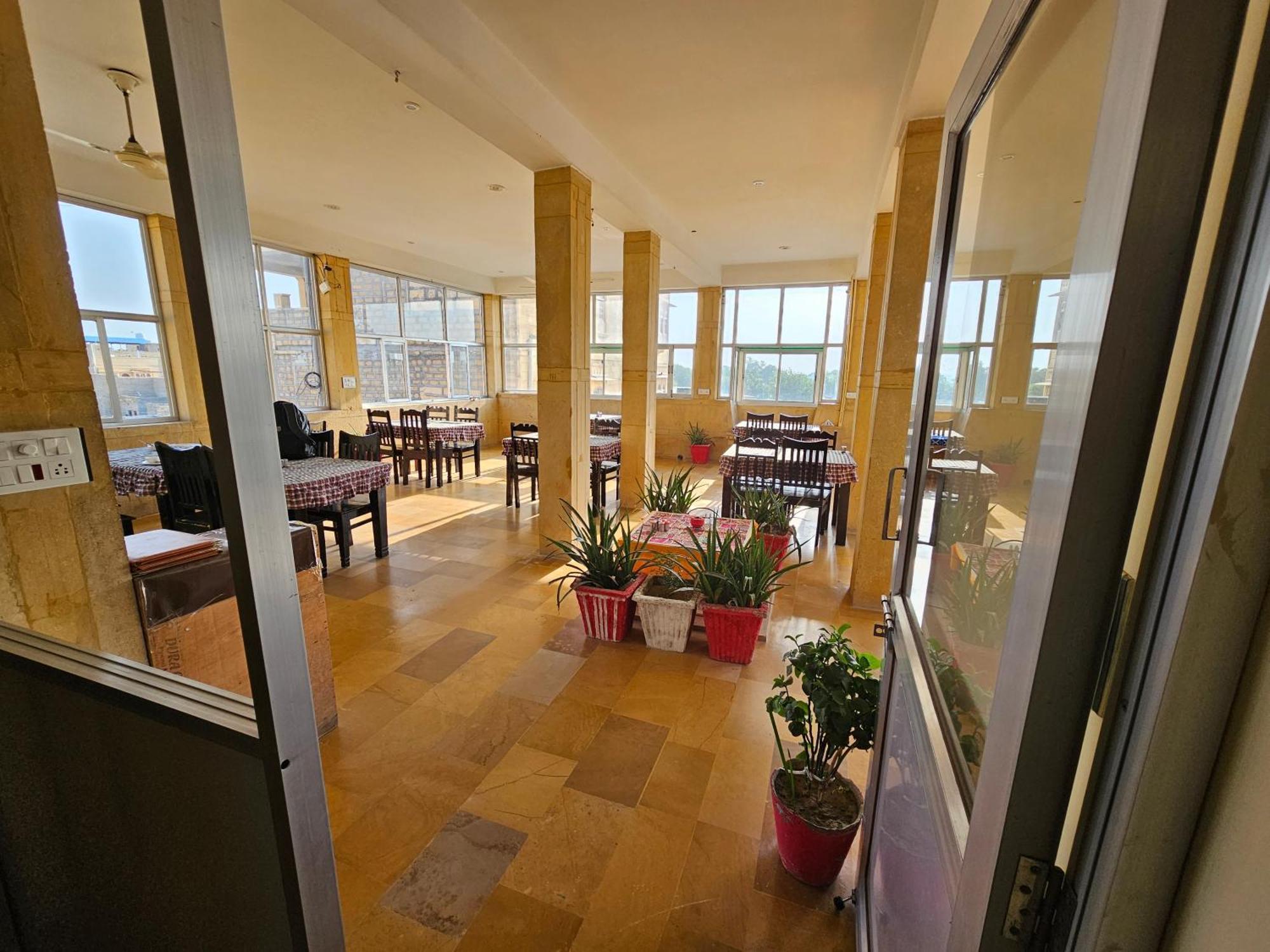 Hotel Royal Haveli Džaisalmér Exteriér fotografie