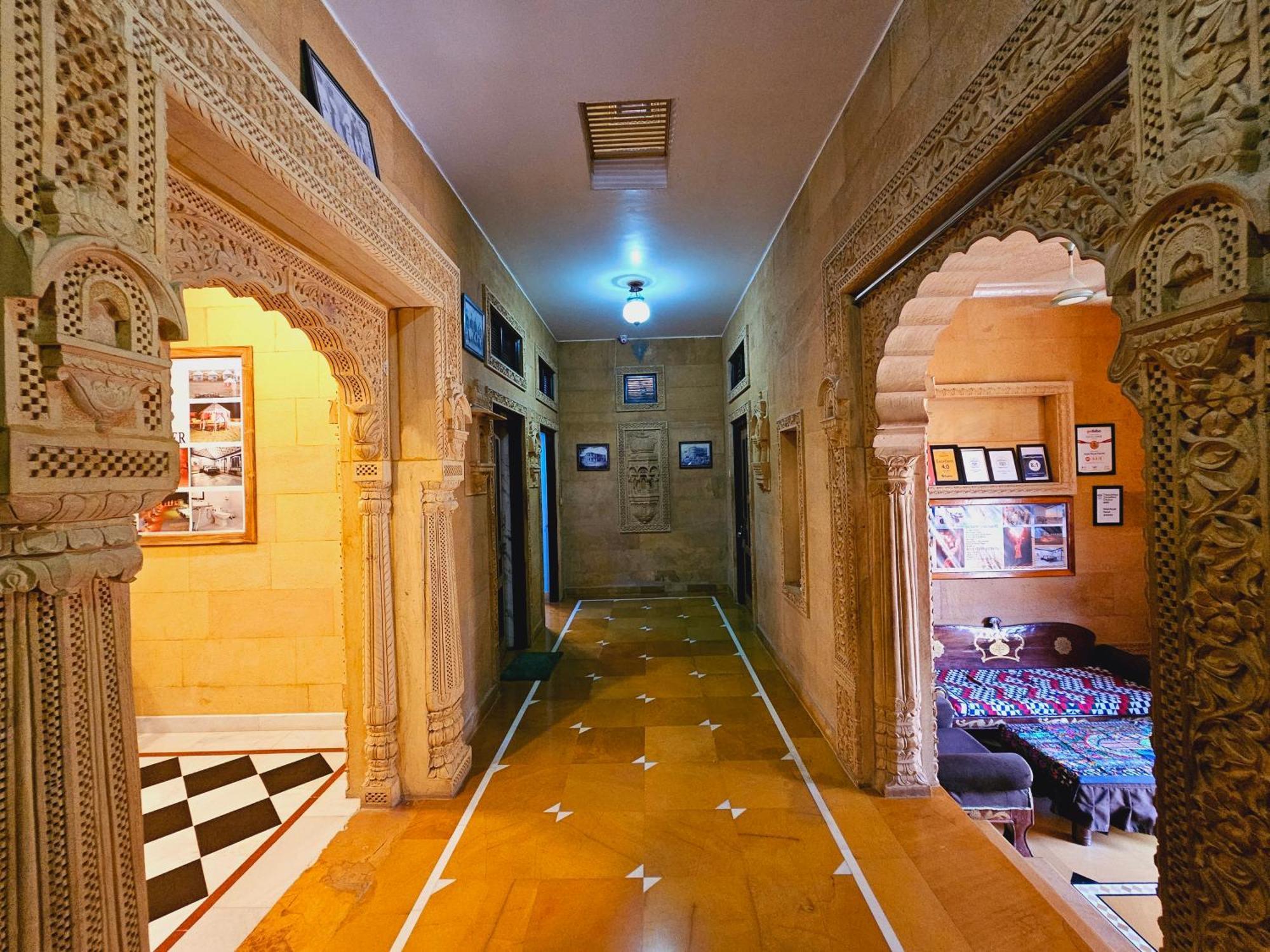 Hotel Royal Haveli Džaisalmér Exteriér fotografie