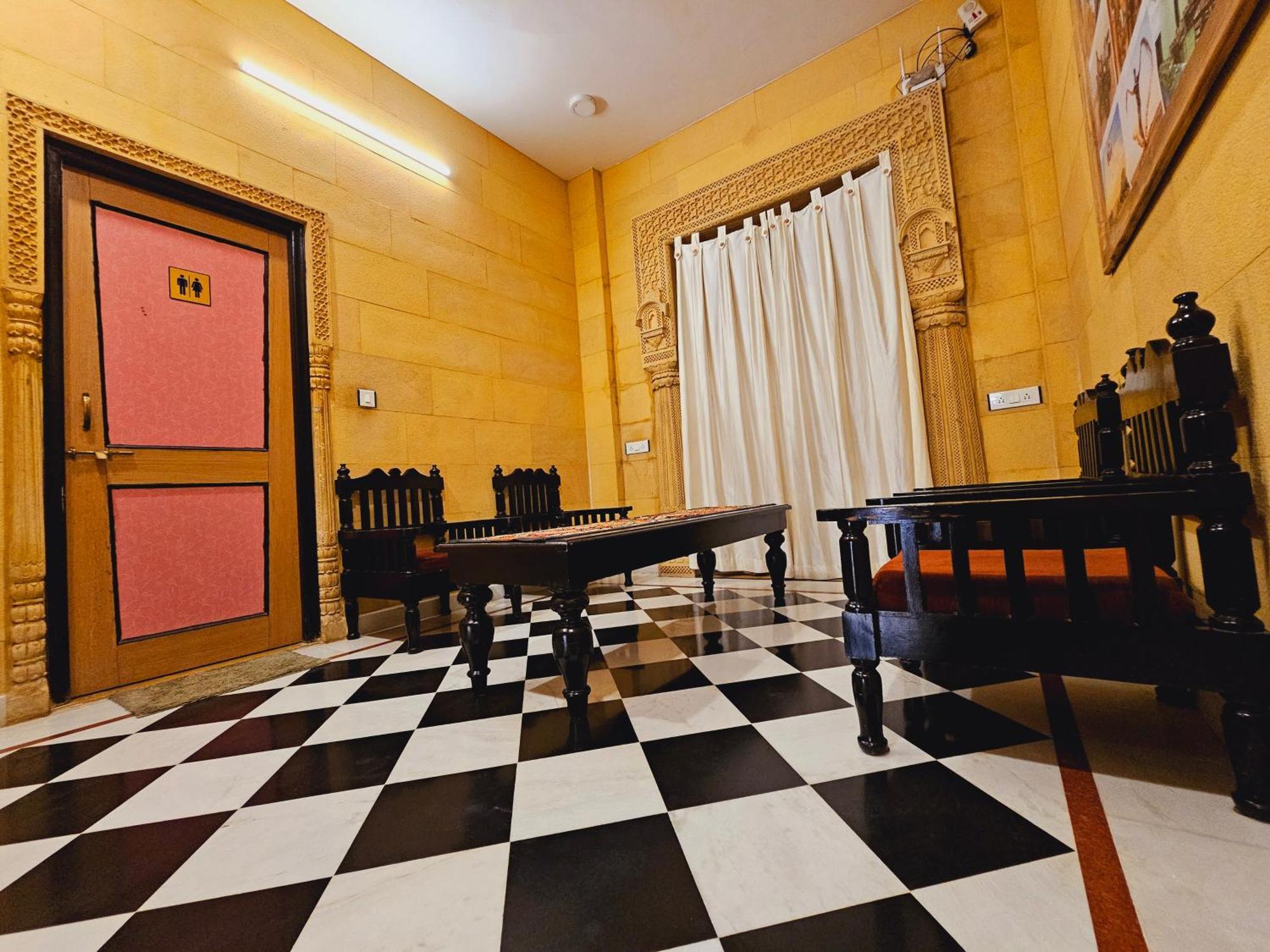 Hotel Royal Haveli Džaisalmér Exteriér fotografie