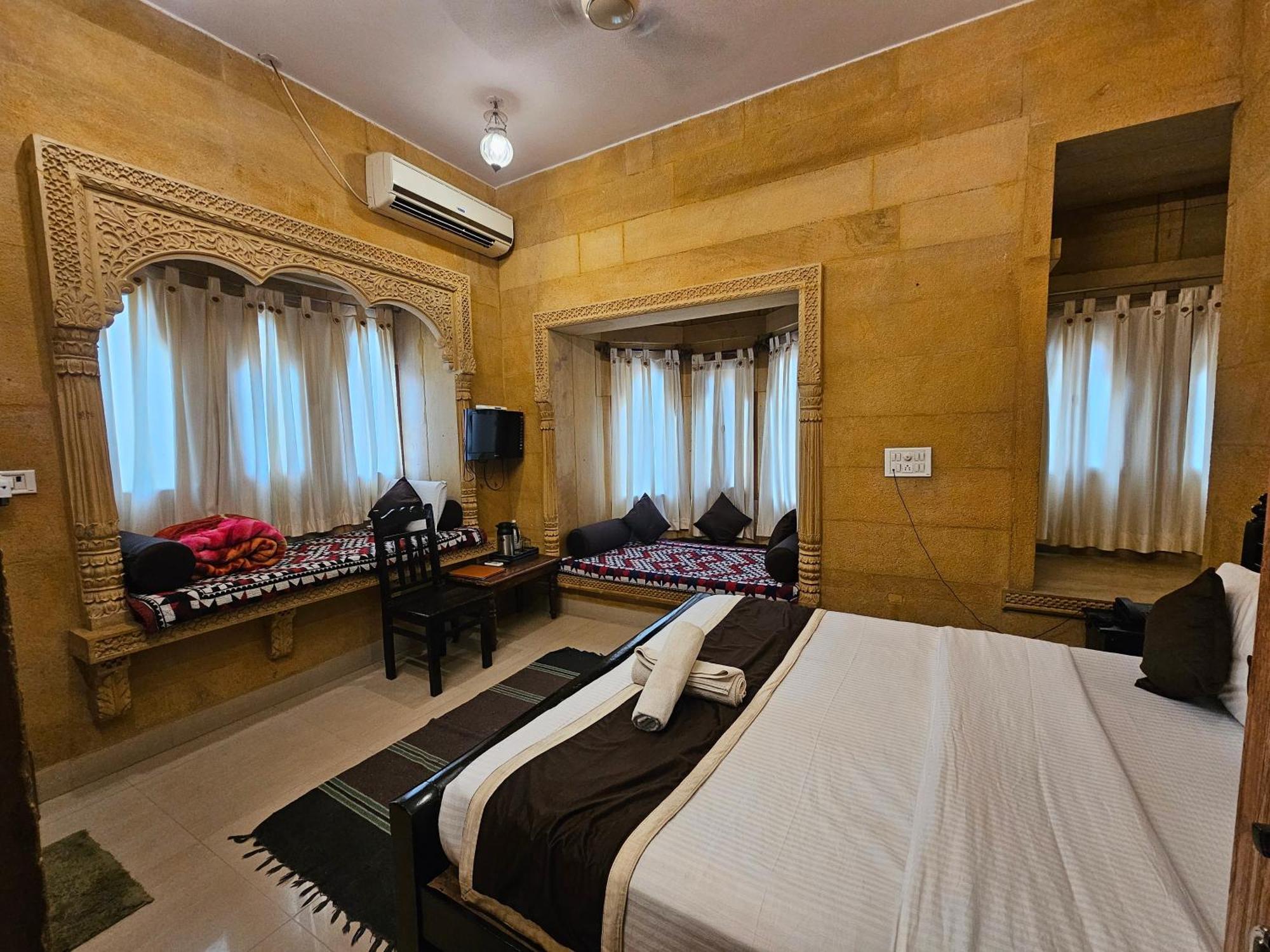 Hotel Royal Haveli Džaisalmér Exteriér fotografie